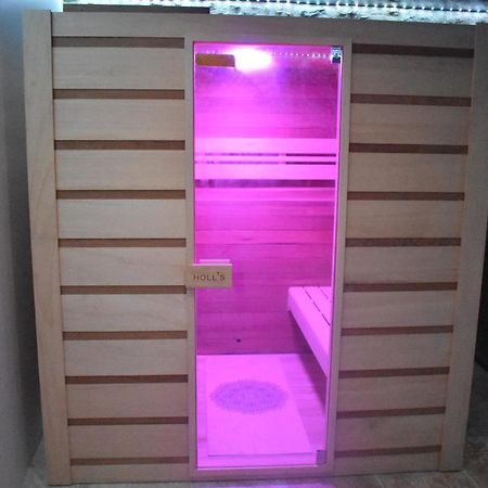 Gite A La Ferme Avec Jacuzzi Et Sauna Villefloure Kültér fotó