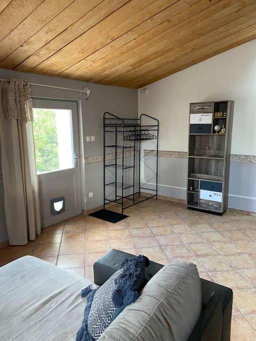 Gite A La Ferme Avec Jacuzzi Et Sauna Villefloure Kültér fotó