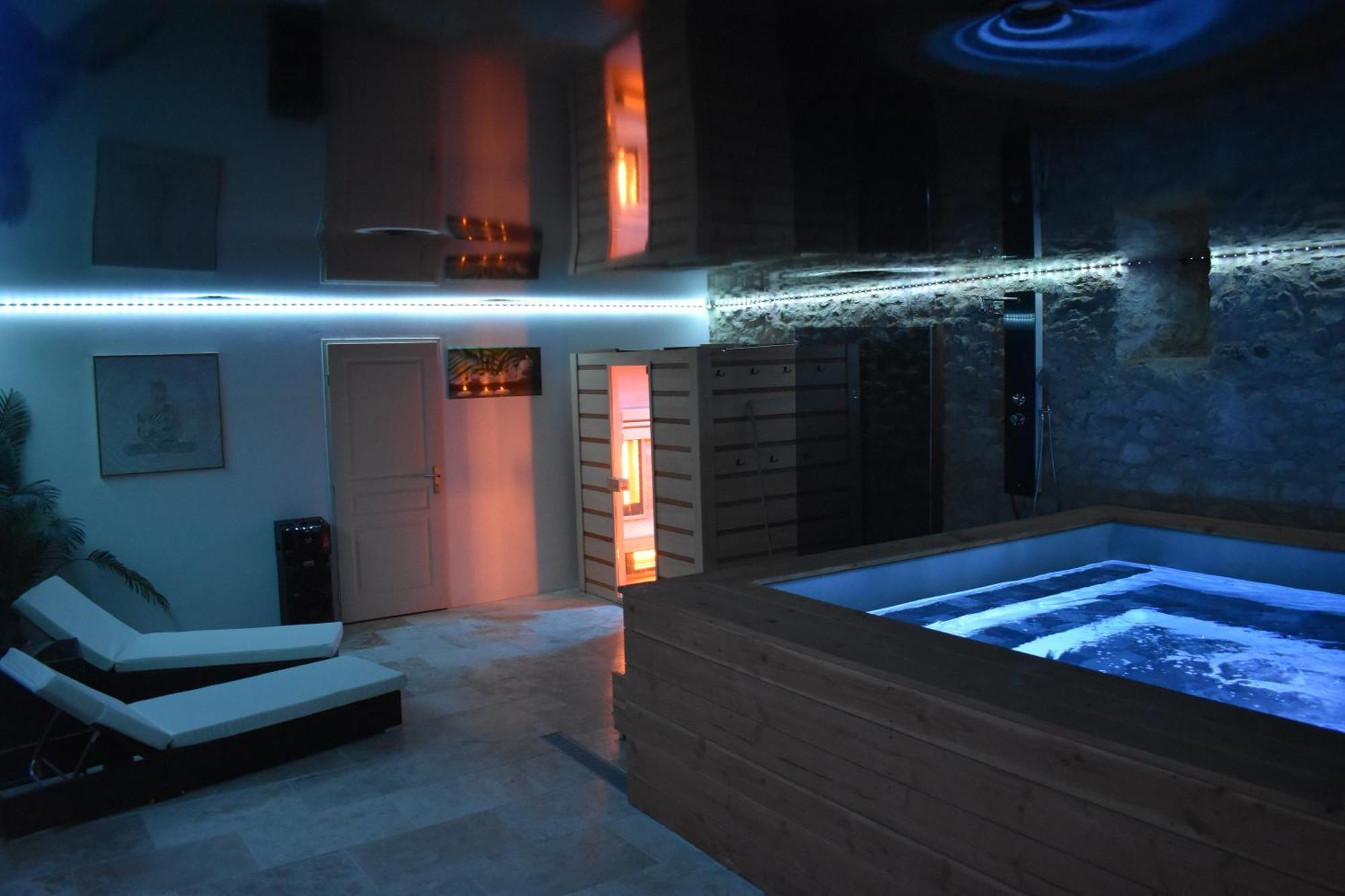 Gite A La Ferme Avec Jacuzzi Et Sauna Villefloure Kültér fotó